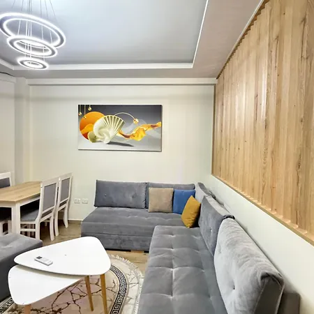 Condor Center Luxury 5th Floor Appartement Tirana